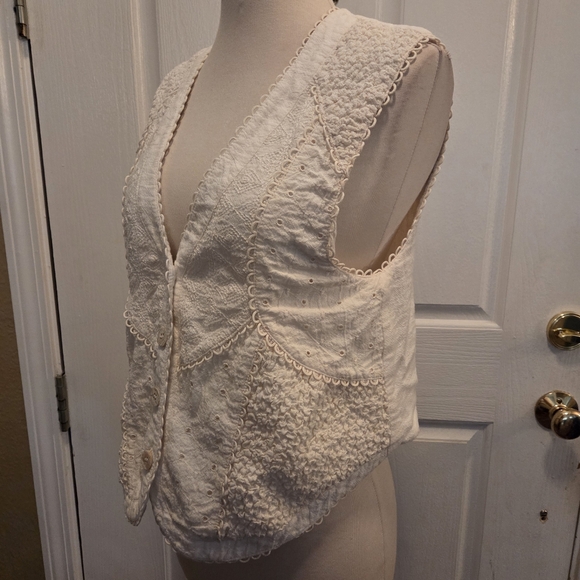 Vintage Lace Eyelet Vest Cream White Boho Bohemian Small Gypsy Hippie Festival - Picture 6 of 10